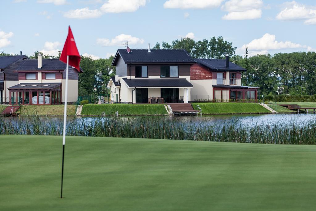 Golfbay Villa Сениця Екстер'єр фото